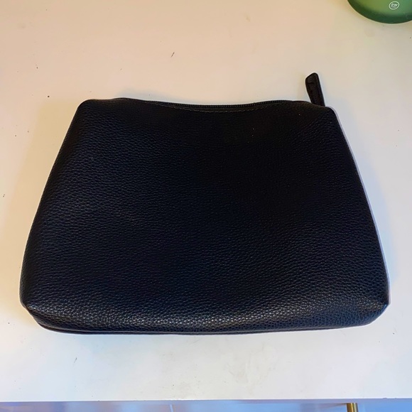 Hand Bag - Picture 1 of 2